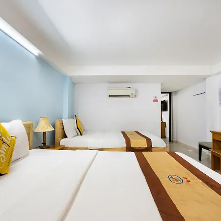 Janus Hotel 168